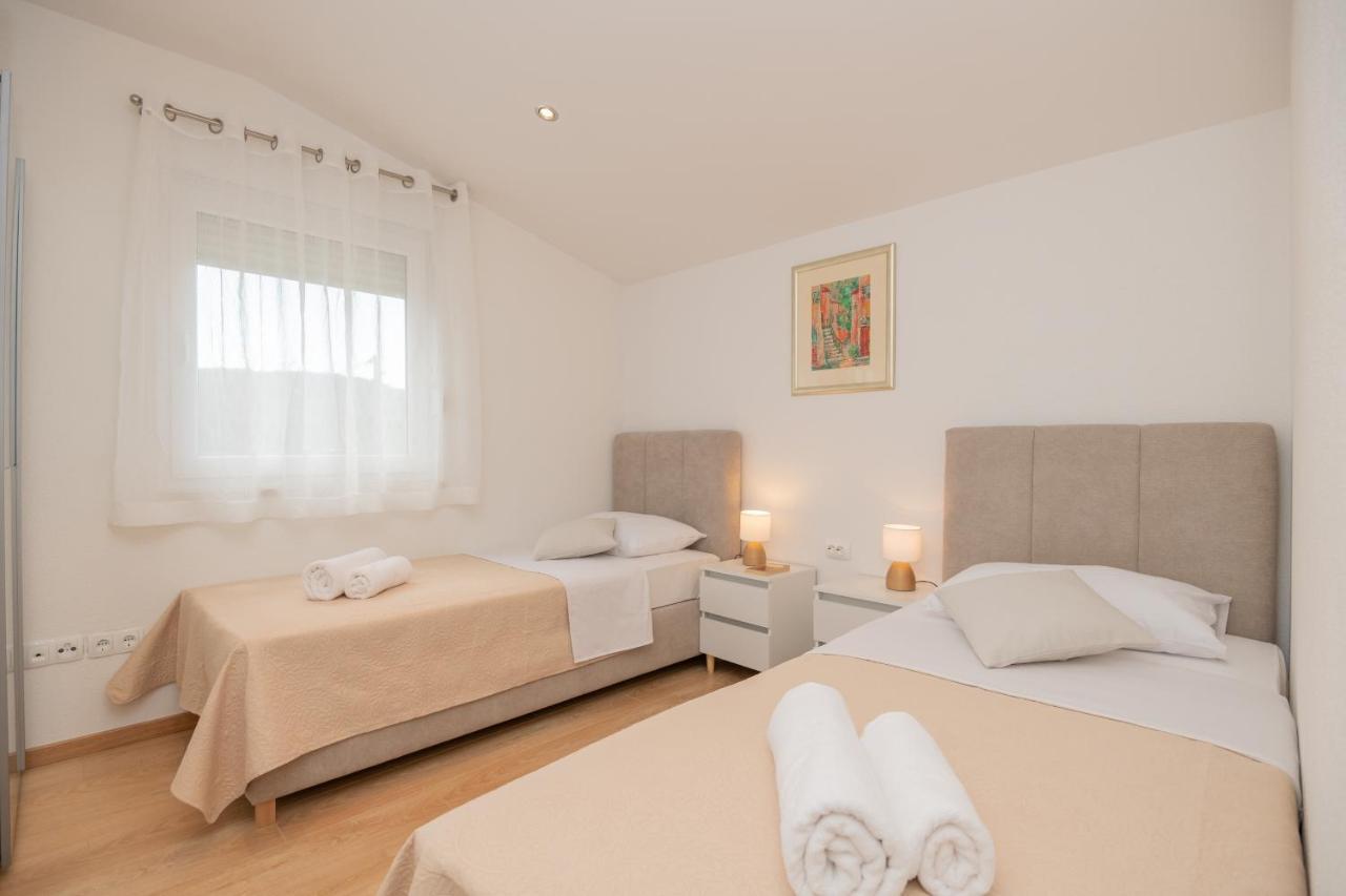 Holiday Home Terra Roca - Imotski, Natural Environment With Complete Peace And Quiet. Zewnętrze zdjęcie